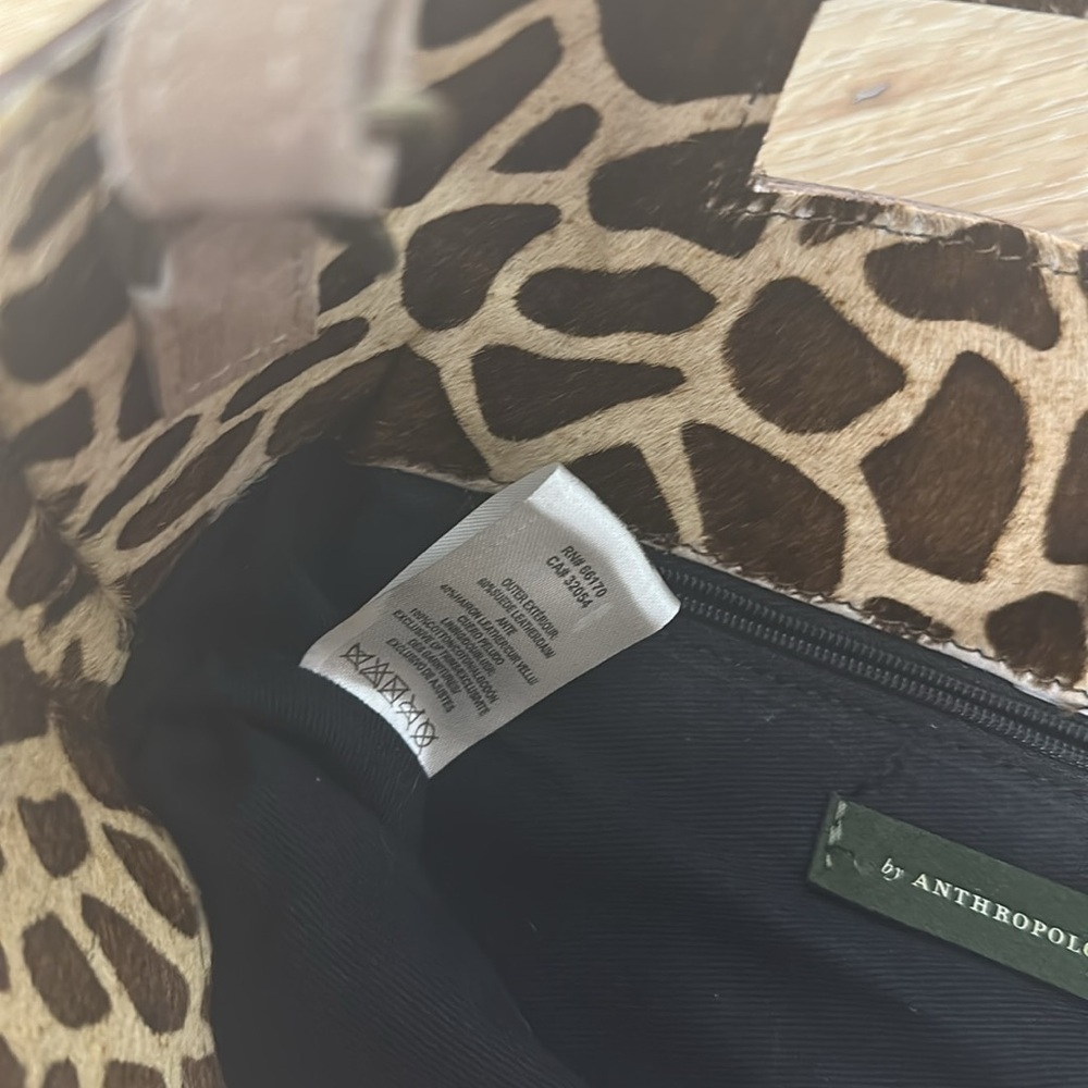 Anthropologie verona textured clutch crossbody giraffe print - Picture 8 of 12